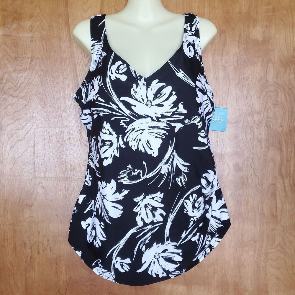 NEW Beach Belle Swimsuit Womens 22 Black White Floral One Piece Onepiece NWT